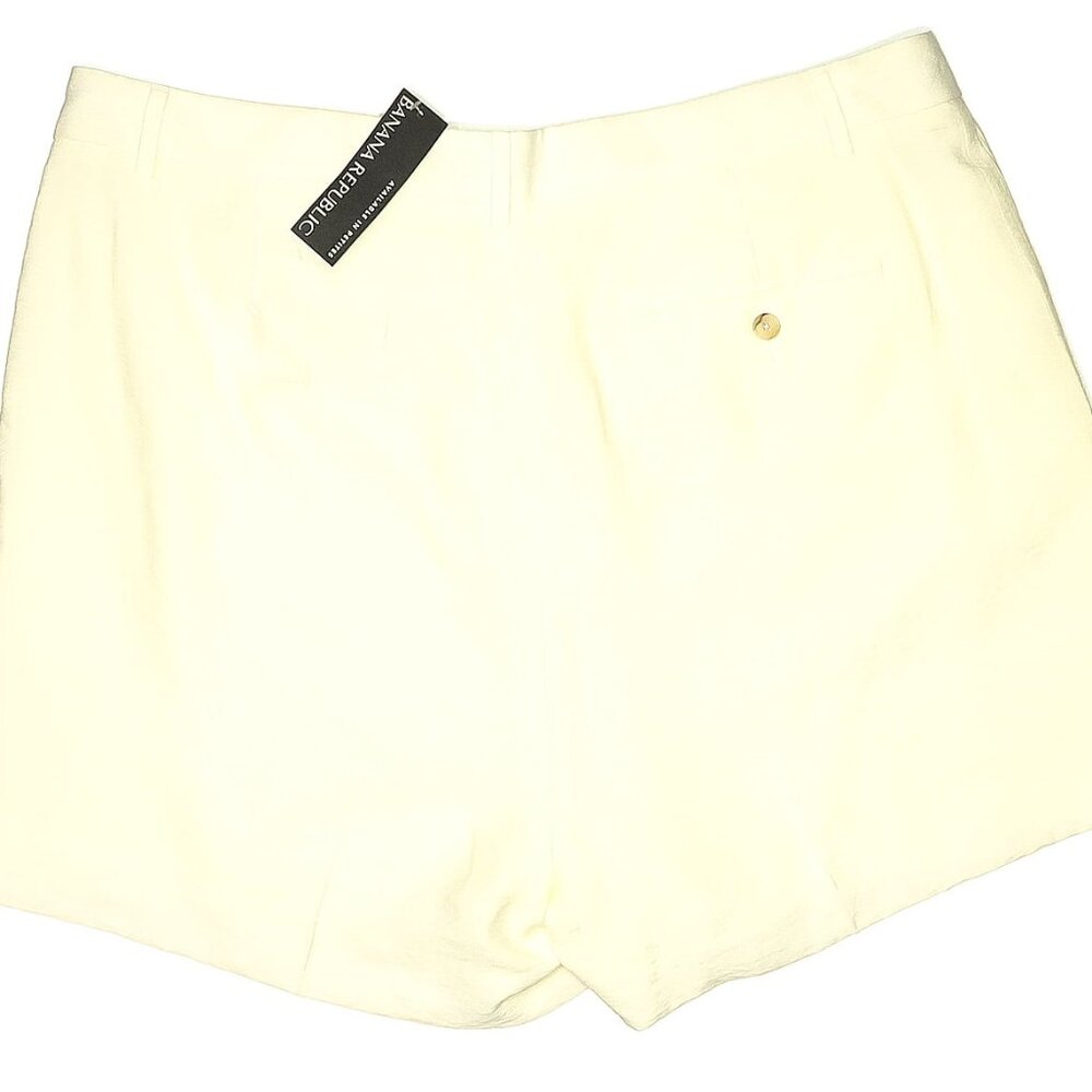 NWT Banana Republic Ivory Rayon Blend Fully-Lined Pleated-Front Shorts Size 18 - Picture 4 of 4